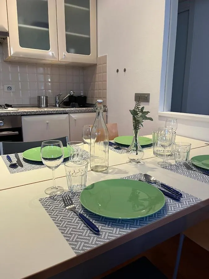 Bilocale Zona Tortona Apartment Milan
