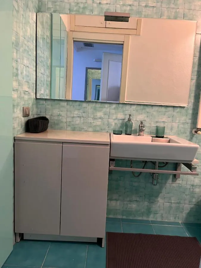 Bilocale Zona Tortona Apartment Milan Italy